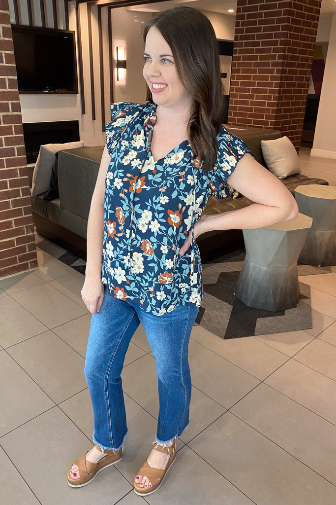 Turn Around Pleat Sleeve Floral Print Navy Top - Lyla's: Clothing, Decor & More - Plano Boutique