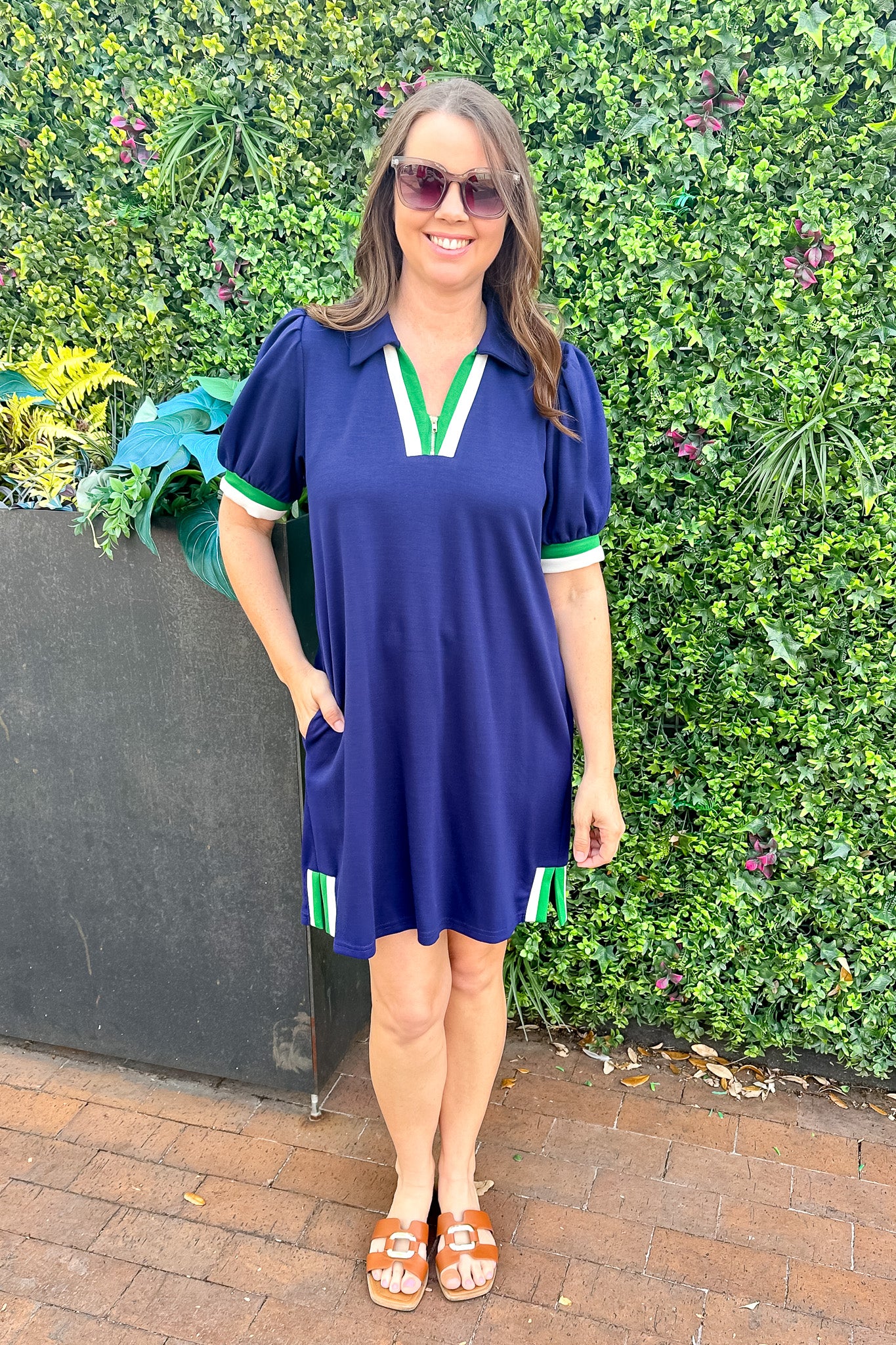 Sporty and Cute Contrast Navy Dress