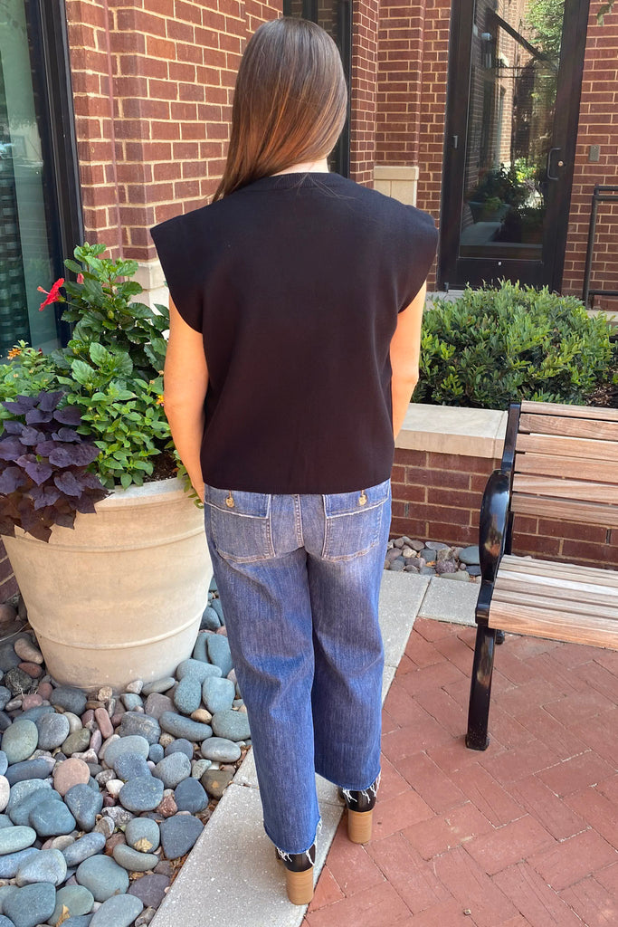 Hanging On Black Top - Lyla's: Clothing, Decor & More - Plano Boutique