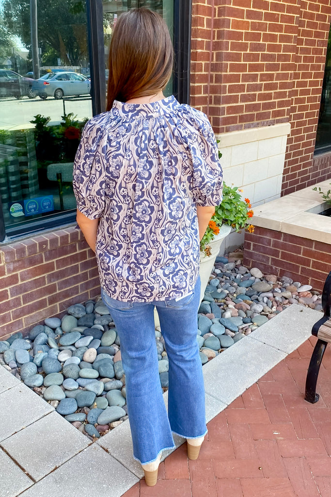 Here I Am Printed Navy Top - Lyla's: Clothing, Decor & More - Plano Boutique