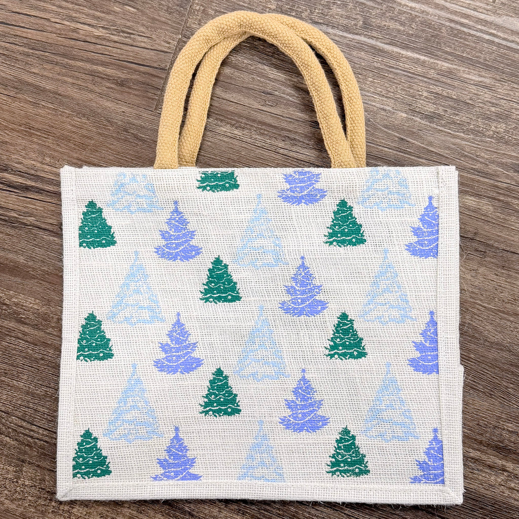 Evergreen Christmas Tree Dreams Gift Tote - Lyla's: Clothing, Decor & More - Plano Boutique