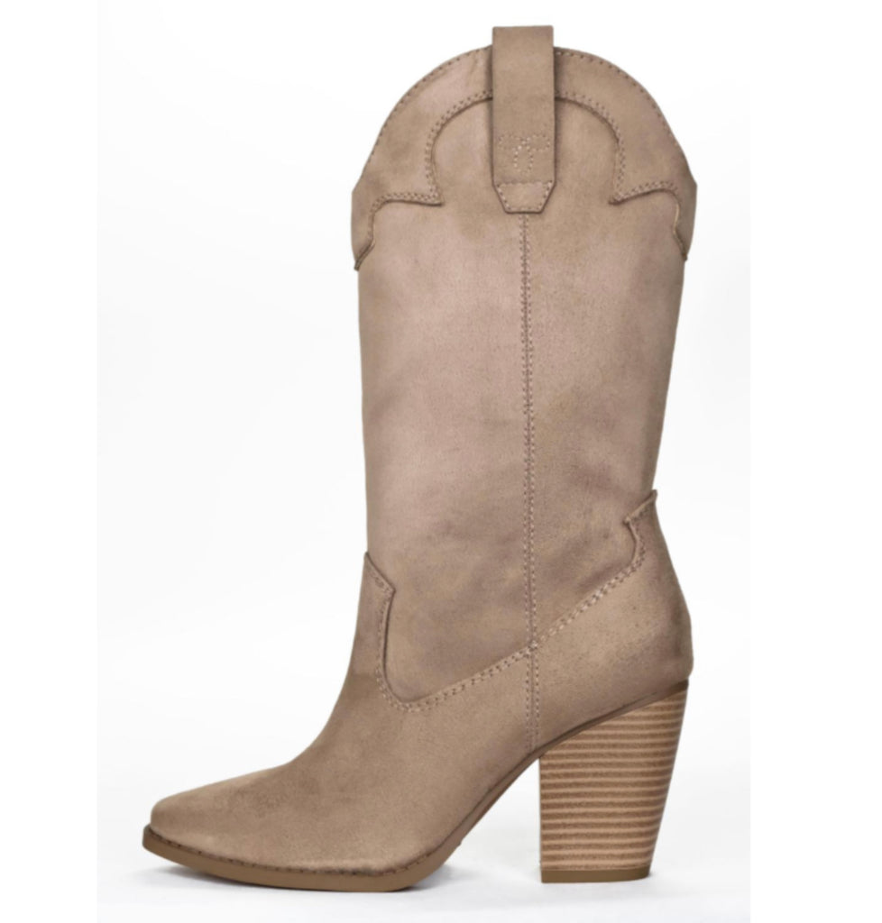 Akito Western Style Clay Boot - Lyla's: Clothing, Decor & More - Plano Boutique